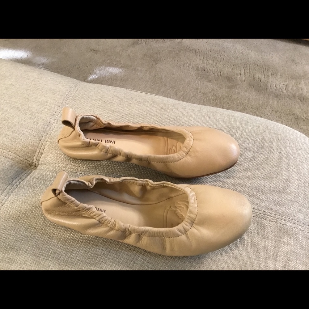Gianni Bini Leather Flats